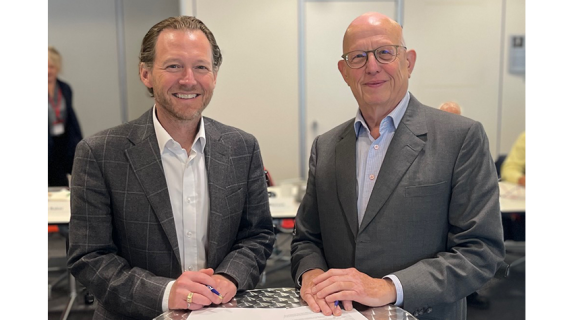 Alan E. Nelson (left), 2024 President of AIChE, joined Nigel Hirst (right), 2023–2024 President of IChemE, in signing a Memorandum of Understanding between the two global technical societies in June 2024. 